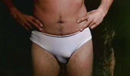 Nudis-Amatir di pantai, voyeur adalah serangkaian kompilasi, volume 1 bokep mature barat